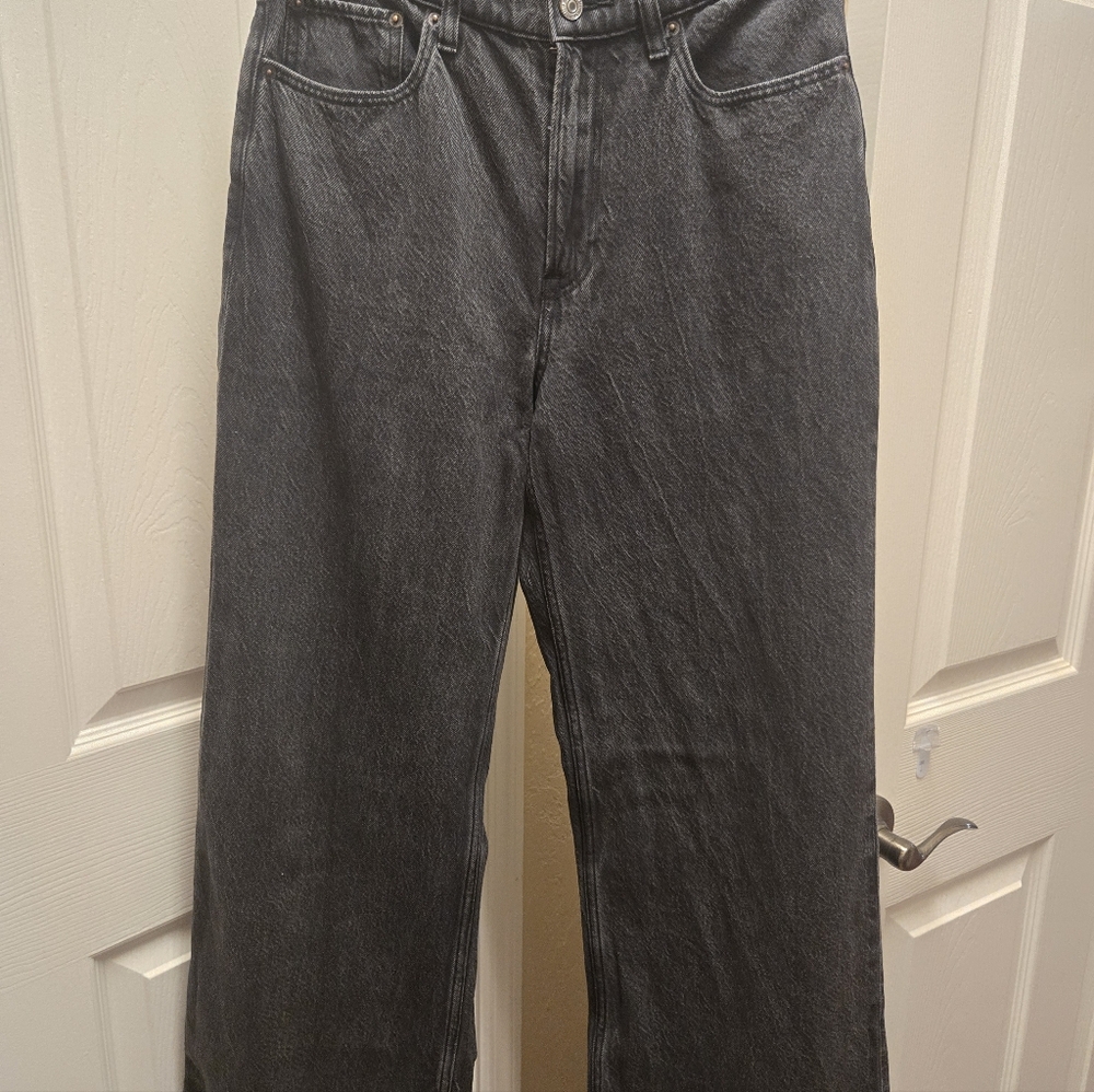 Abercrombie & Fitch Women's Relaxed Gray Jeans